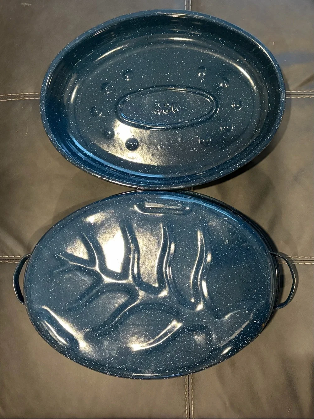 Vintage Granite Ware Oval Roasting Pan, Blue with White Speckles, 18 in